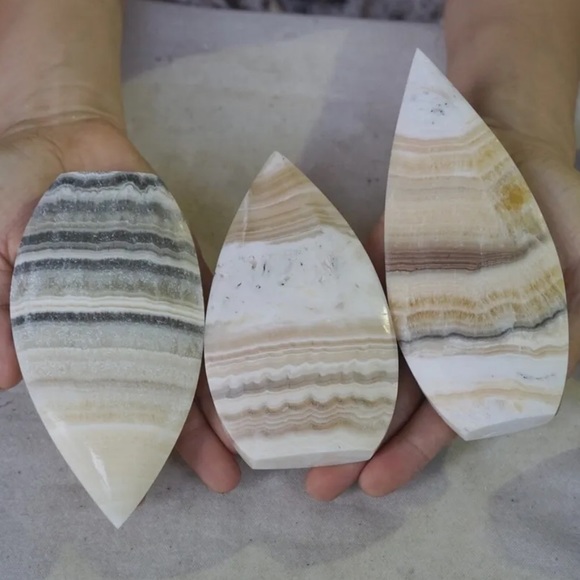 Earth Art hand crafted artisan Other - Genuine Mexico Banded Calcite gemstone